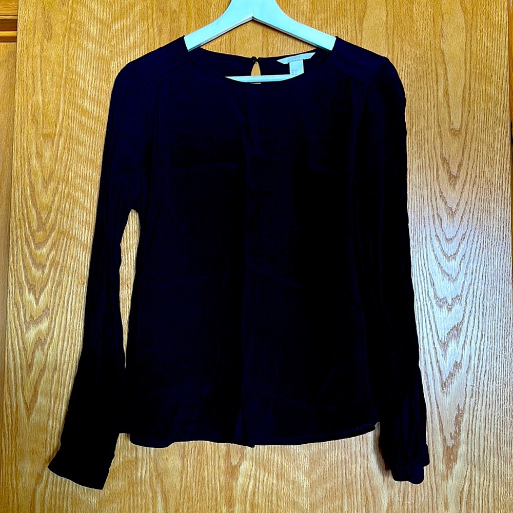 H&M Long-Sleeve Black Blouse w/Back Keyhole with button - Size 2 - Loose Fitting